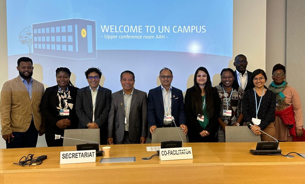 Representatives from LMICs at the Bonn Climate Conference mark the adoption of the Warsaw International Mechanism terms of reference.